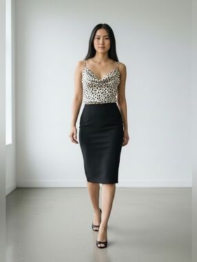 Sincerely Jules Office Chic Top Spotted Cropped Satin Medium